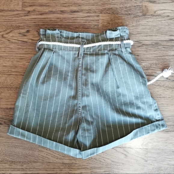 Topshop Paperbag Waist Striped Green Shorts 4 - Picture 4 of 5